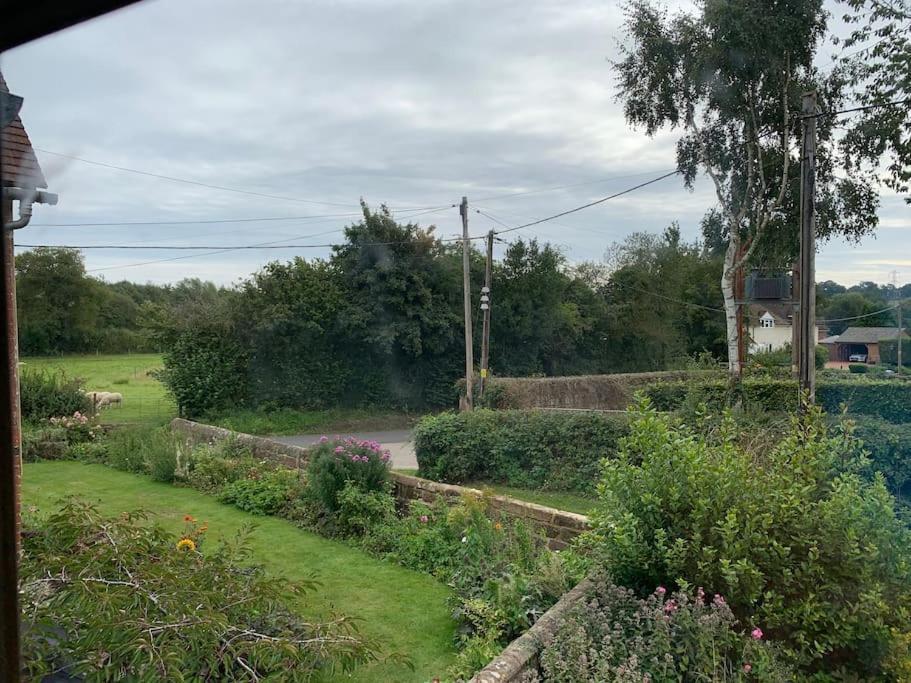 Holiday home Unique 17c Listed Barn In A Shropshire Hamlet. Albrighton